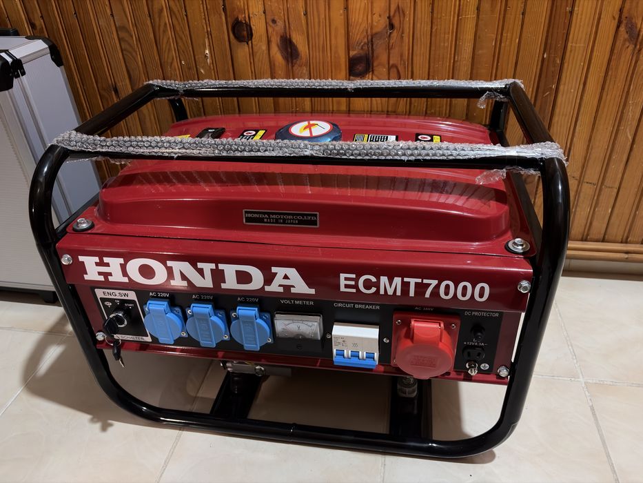Генератор Honda ECMT7000
