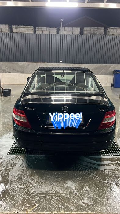 Vând Mercedes c200