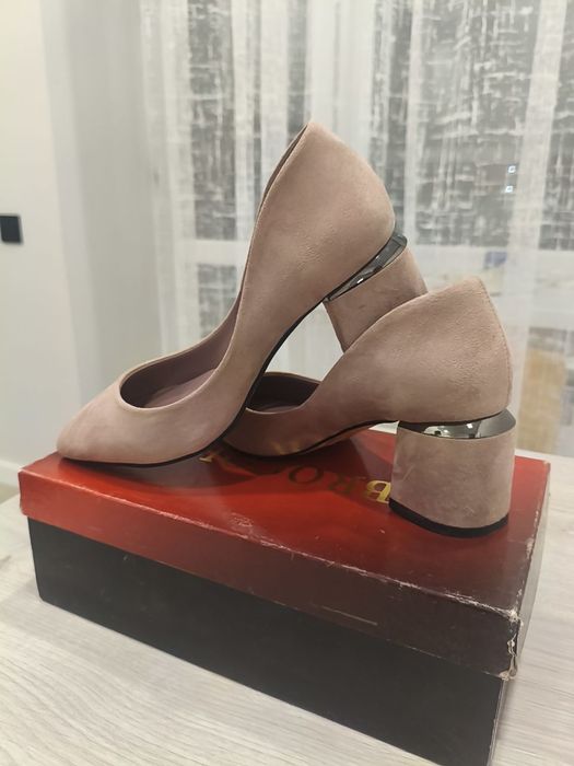 Женские Сапоги и Туфли