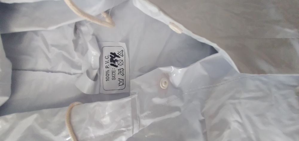 Весели  дъждобрани