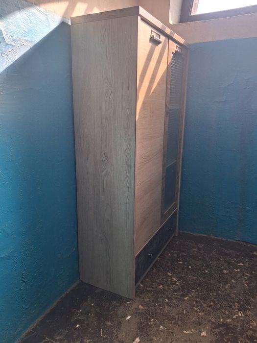 Продам оличныи шкаф.