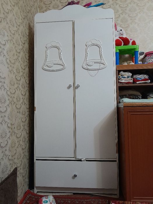 Detskiy shkaf holati yahshi