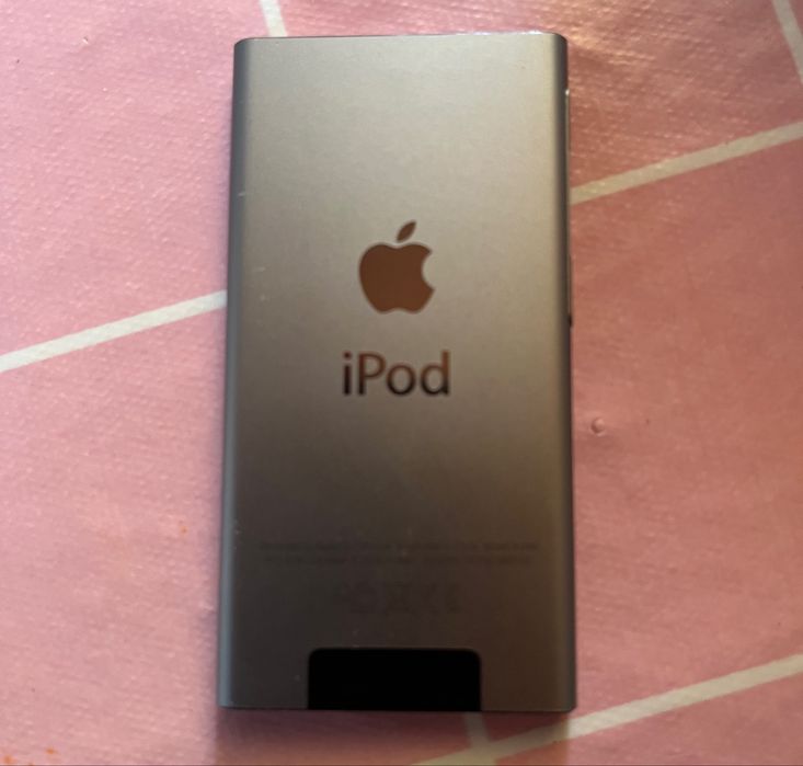 iPod nano 7 в идеальном состоянии