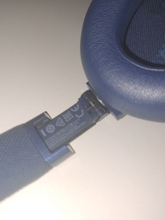 Наушники JBL Live 660NC