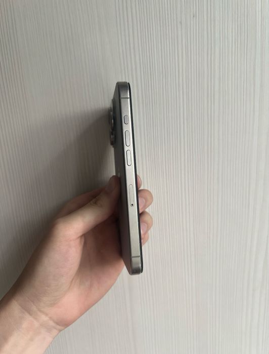 iPhone 15pro/128gb