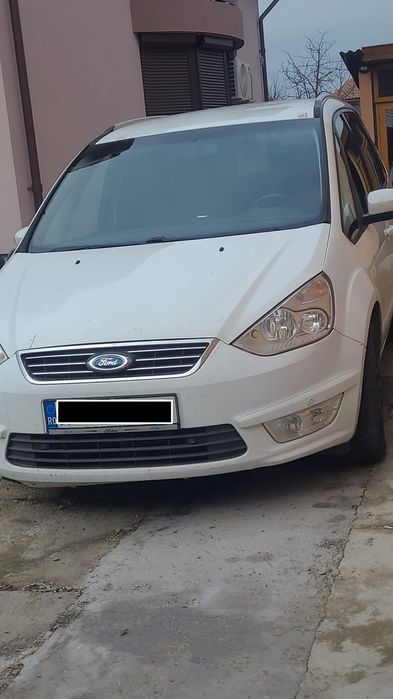 Ford Galaxy Ford Galaxy |2.0|2012|7 locuri|Euro5|140|Cutie automata defecta