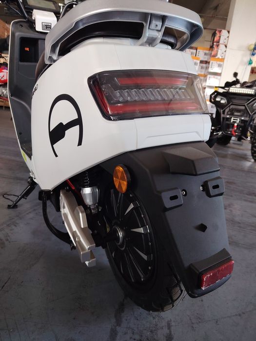 Scuter Electric ALFARAD AT1 3000W 72V – 2 Locuri