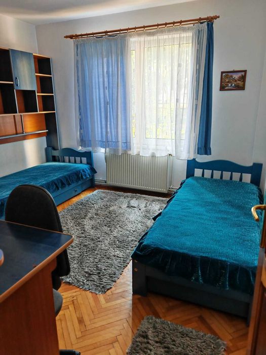 Inchirierez apartament 3 camere in Tudor