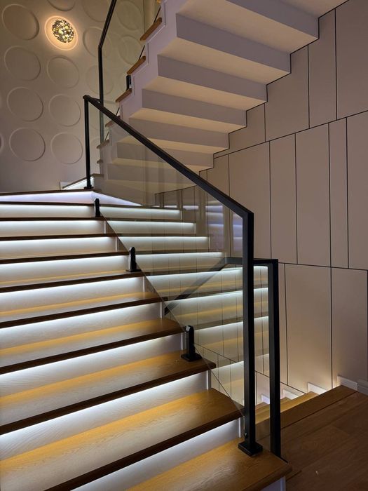 Стеклянные перила и перегородки из стекла