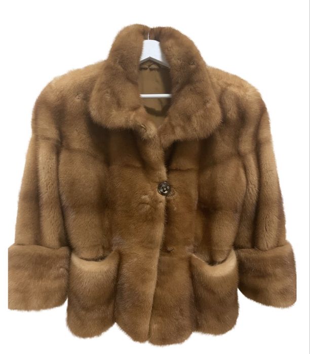 Haina de blana de vizon ( nurca )