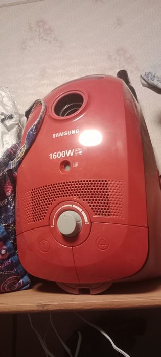 Пылесосы в отличном состояние