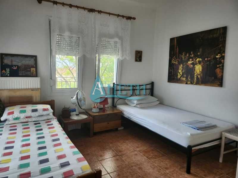 Къща 178м2 в Ривиера, курортно селище Аспровалта, Гърция, с двор 300м2. Напълно обзаведена. С два входа