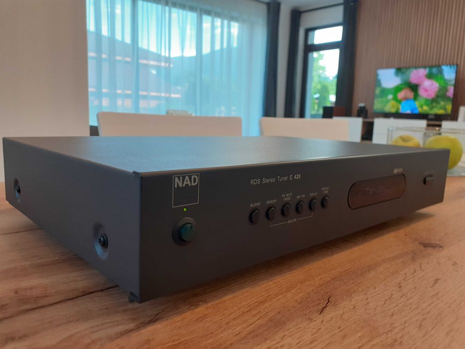 NAD C420 RDS tuner