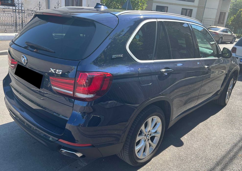 BMW X5 xDrive40e iPerformance • Plug in Hybrid • 313 CP • 2019 • 80.000 km • 30.500€