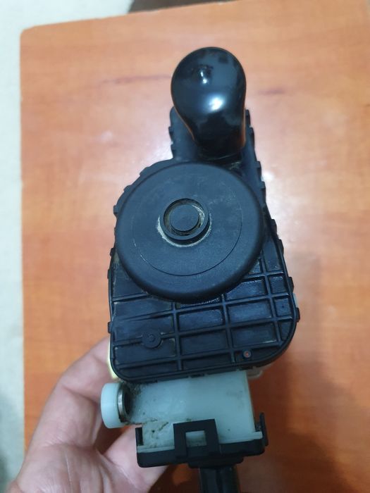 Pompa Ad blues mercedes w166  ML GLE