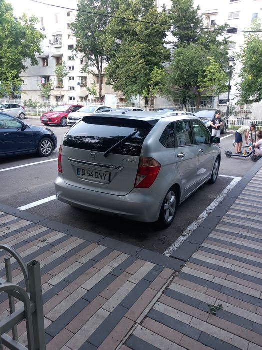 HONDA FR-V 2008