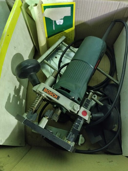 Професионална оберфреза Bosch