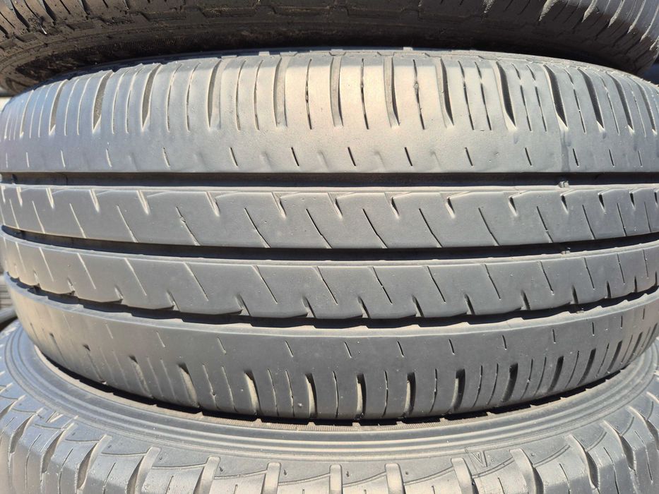2 Anvelope de VARA - 215/65/15C - HANKOOK - Stare BUNA - DOT 2018 !