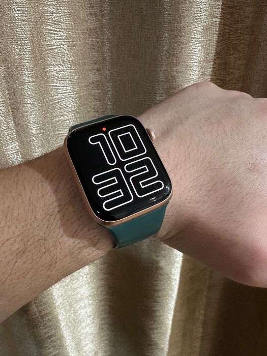 Apple watch SE 44мм