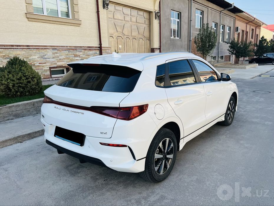 BYD E2 405 km  Luxury Kraska Tozza 100%