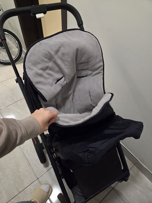 Бебешка количка Cybex Balios 4в1
Количка с зимен и летен кош