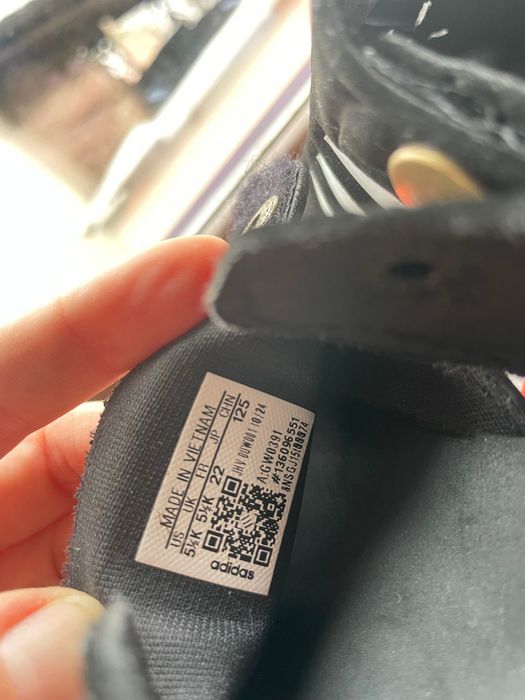 Сандали Адидас, запазени