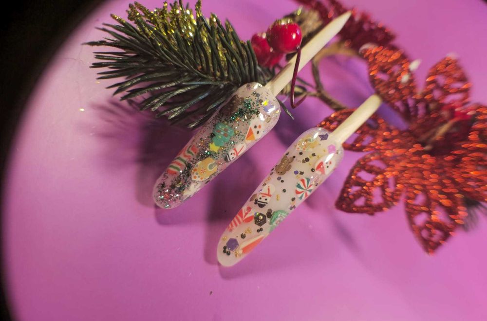 Servicii Profesionale de Manichiură și Pedichiură