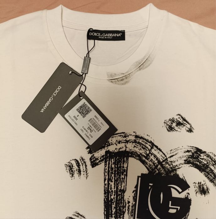 Vand tricou nou de barbati