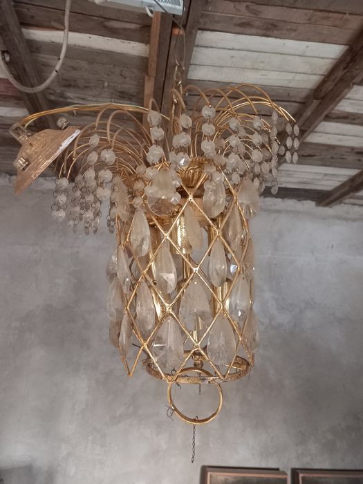 Продам люстры бу