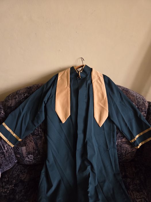 Мантия с колпаком за 5000тг