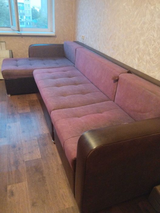 Диван б/у в хорошем состоянии.