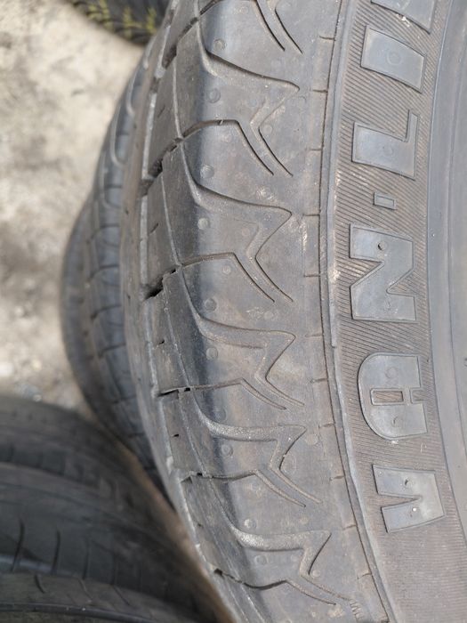 195/70/15"С Semperit 4бр.гуми с джанти VW  t5