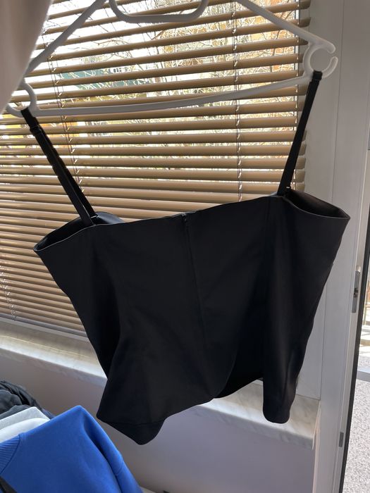 Черен елегантен топ