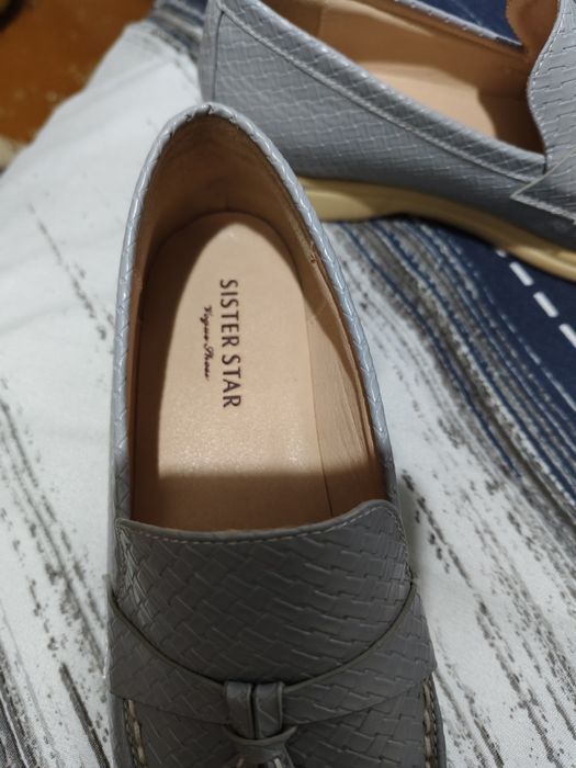 Продается женская обувь