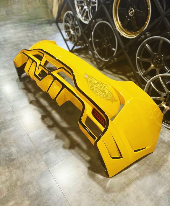 Бампер задний Varis Subaru Impreza GRB