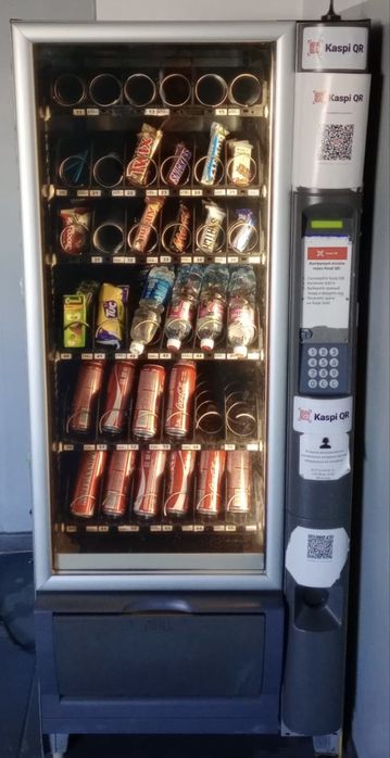 Продам снековый аппарат (Вендинговый)