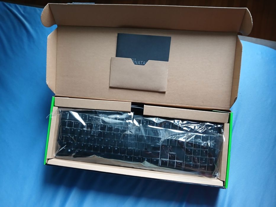 Razer ornata v3 X, inca in garantie