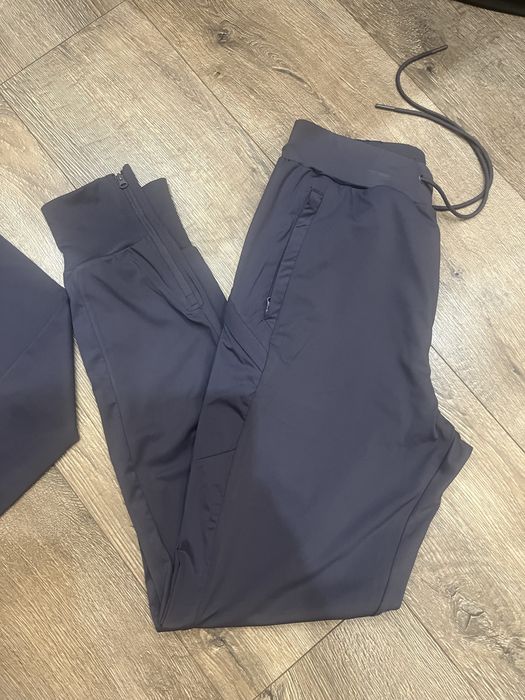 Дамски спортен анцуг ULTRA Graystone - STRIX