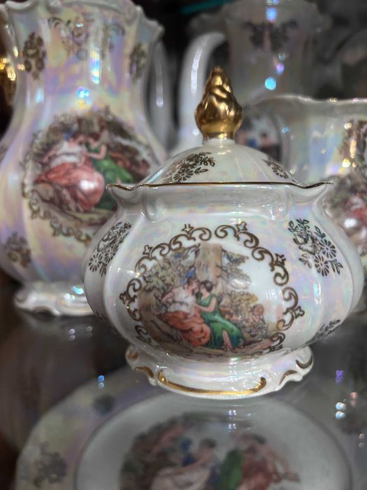 Продам 4 предмета из сервиза Мадонна