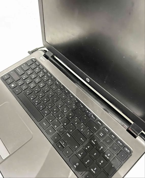 HP ноутбук срочно!
