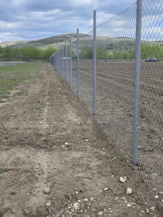 Цялостно изграждане на огради фундамет,метални пана или мрежа