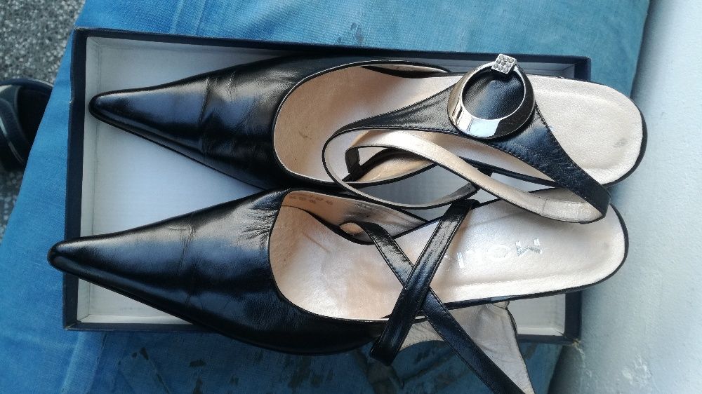 Продавам дамски обувки