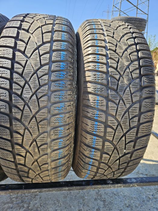 Vând anvelope iarna 215/60/17 C 215/60r17 C DUNLOP