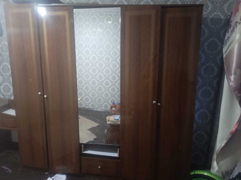 Спальный гарнитур