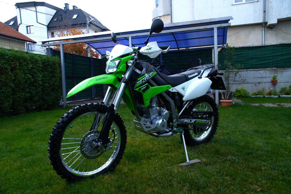 Kawasaki Klx 250s, 2017, 2162 км пробег