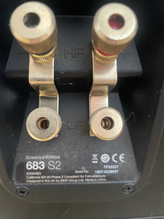 Boxe Bowers & Wilkins 683 S2