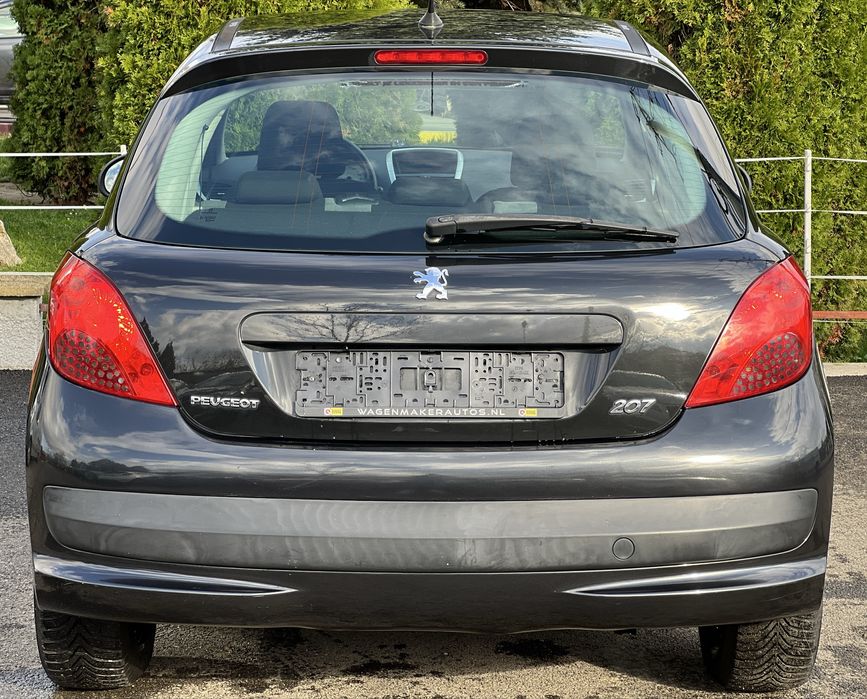 Peugeot 207, 1.4 benzina, hatchback