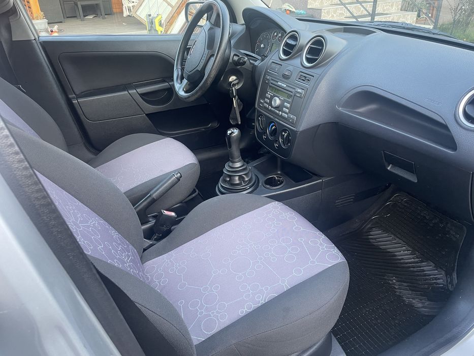 Ford Fiesta 2006 benzina