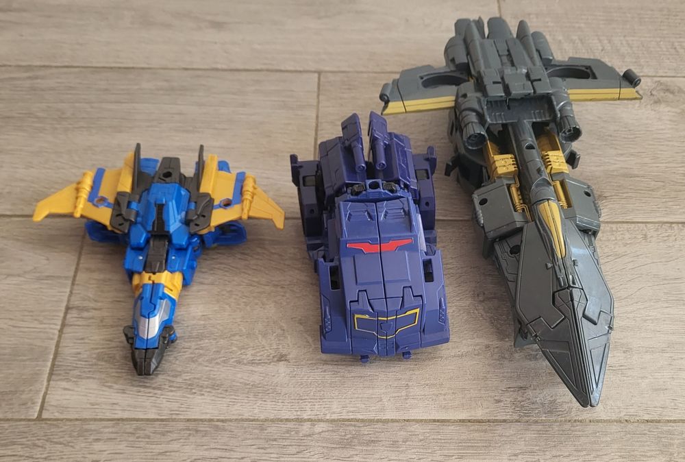 Transformers фигурки на Megatron, Soundwave и Sentinel Prime