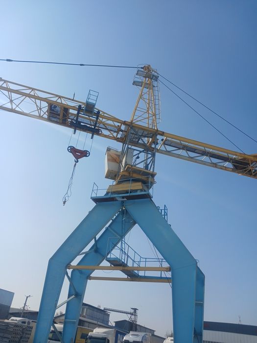 Кран Атличним рабочий башни срочна